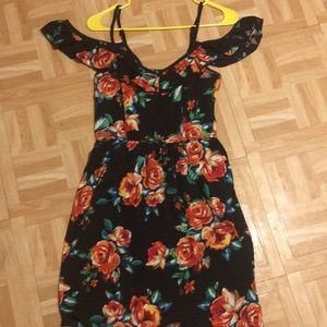 Beautiful floral dress only worn once!